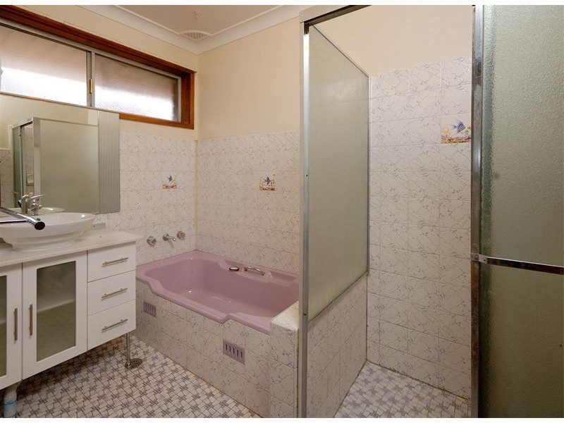 5  Chestnut Drive, Banksia NSW 2216