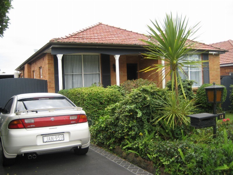 13 Harslett Crescent, Beverley Park NSW 2217