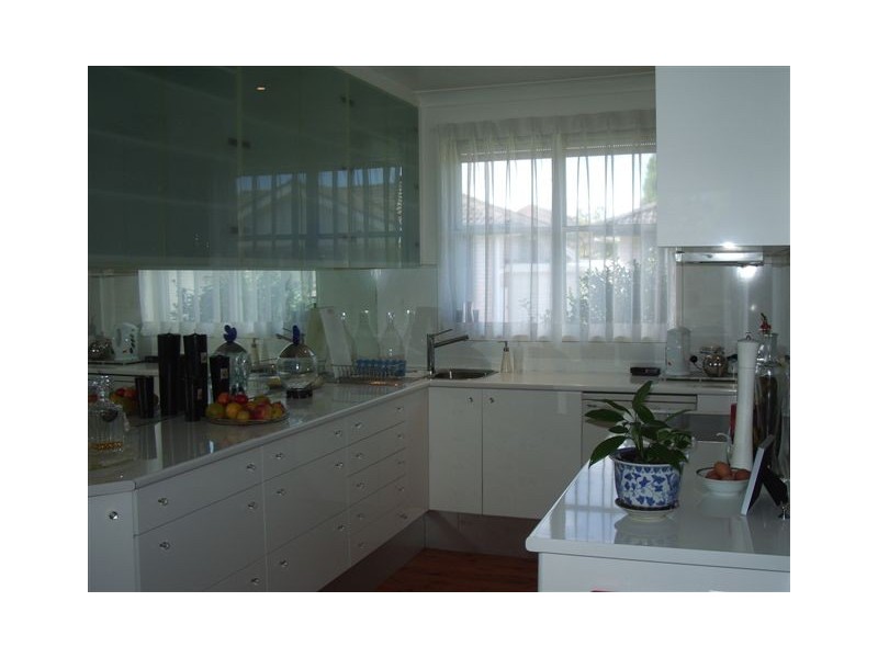 Brighton-le-sands NSW 2216