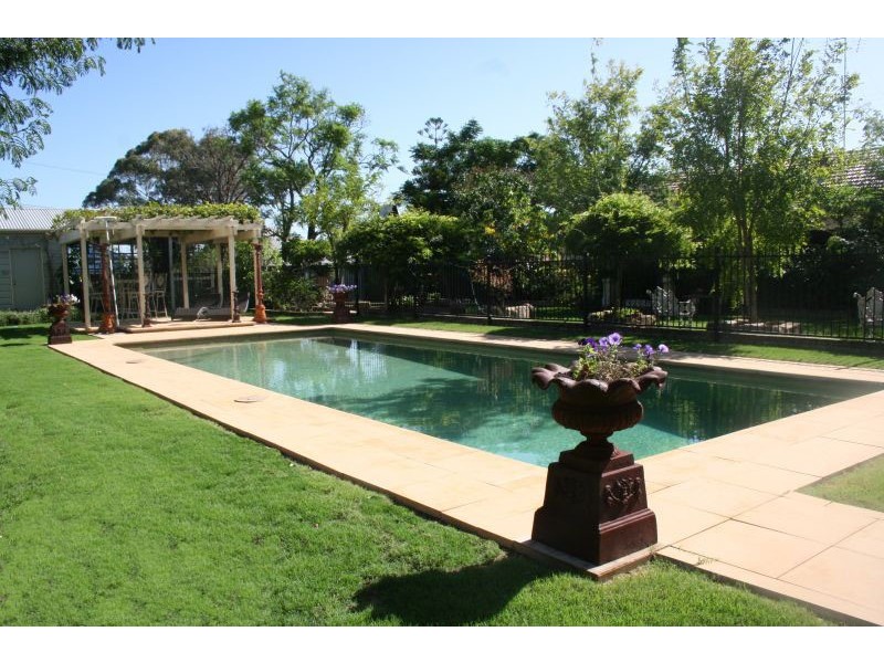 18 View Street, Cessnock NSW 2325