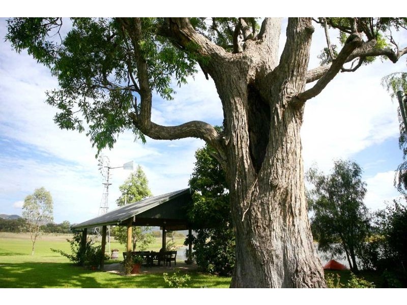 1297 Broke Road, Broke NSW 2330