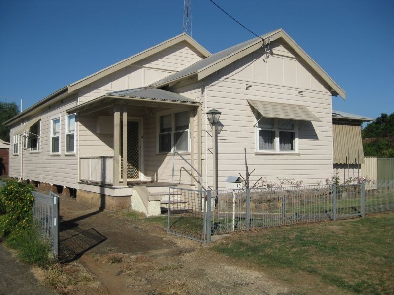 10 Westcott Street, Cessnock NSW 2325