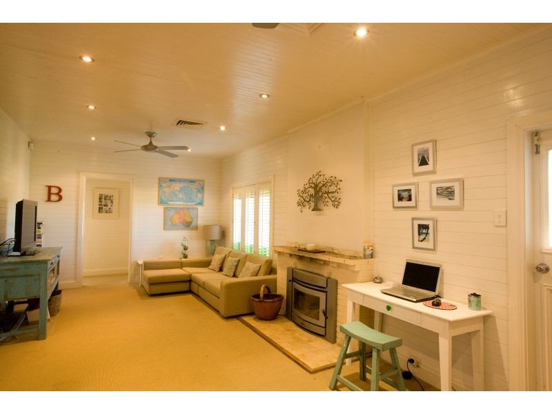 75 Wine Country Drive, Nulkaba NSW 2325