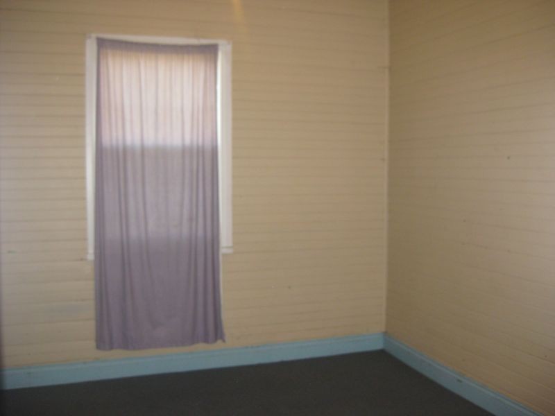 11 Mulbring Street, Cessnock NSW 2325