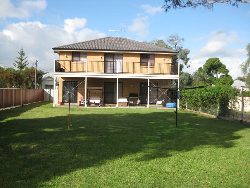 24 Matthew Street, Cessnock NSW 2325