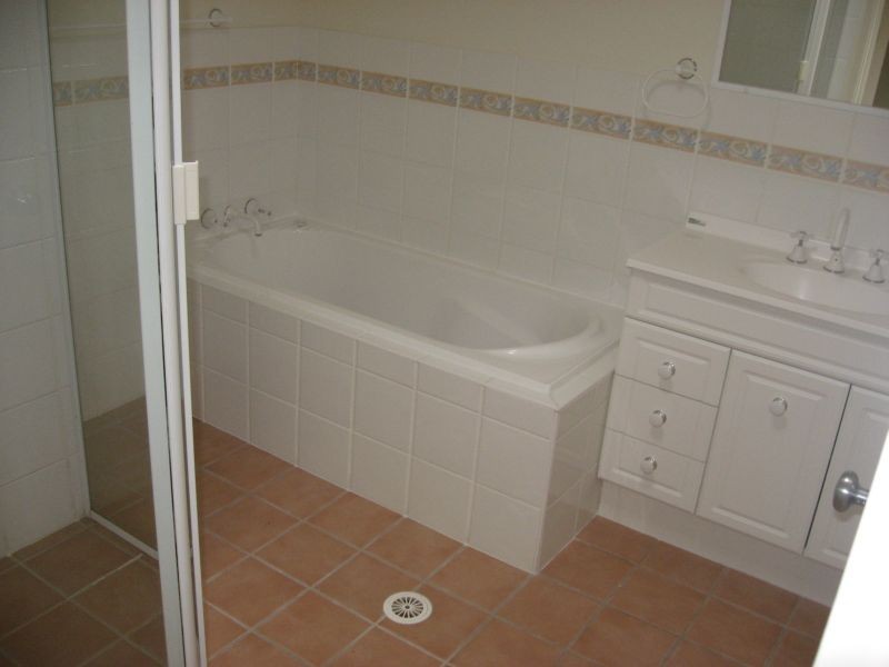 3/8 Sports Avenue, Cessnock NSW 2325