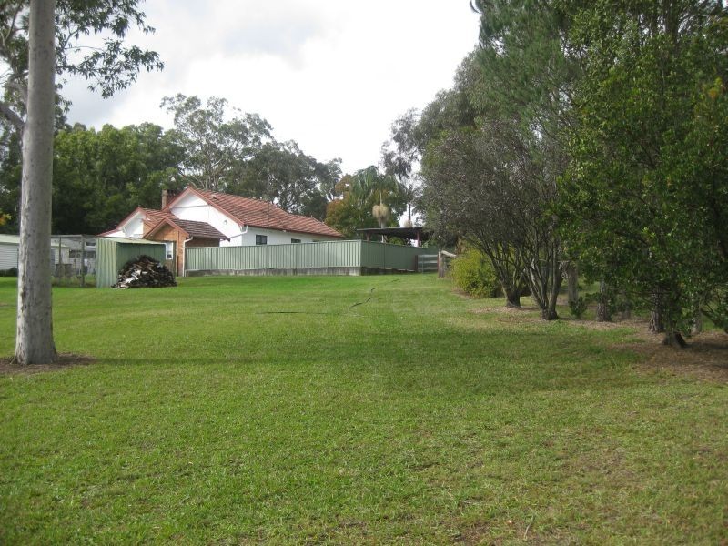 9 Camellia Close, Elrington NSW 2325