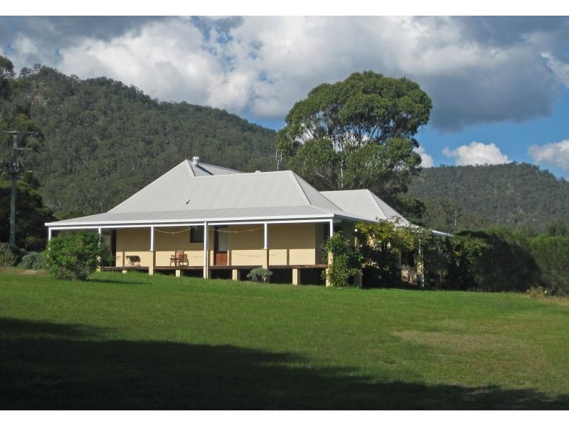 738 Wollombi Road, Broke NSW 2330