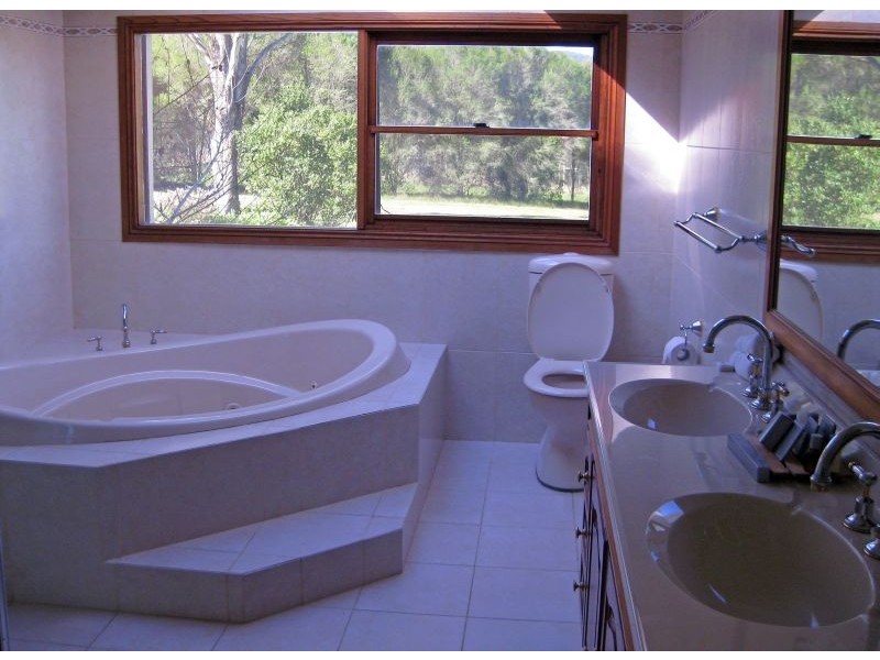 738 Wollombi Road, Broke NSW 2330