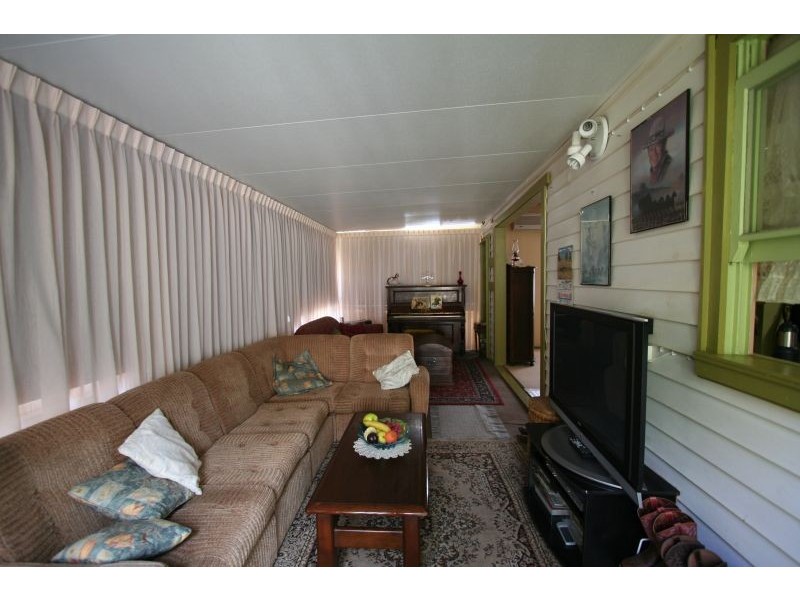 16-18 Ellalong Road, Pelton NSW 2325