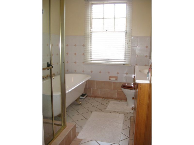63 Wollombi Road, Cessnock NSW 2325