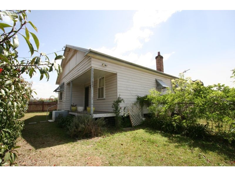2 Fletcher Street, Nulkaba NSW 2325