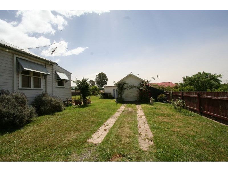 2 Fletcher Street, Nulkaba NSW 2325