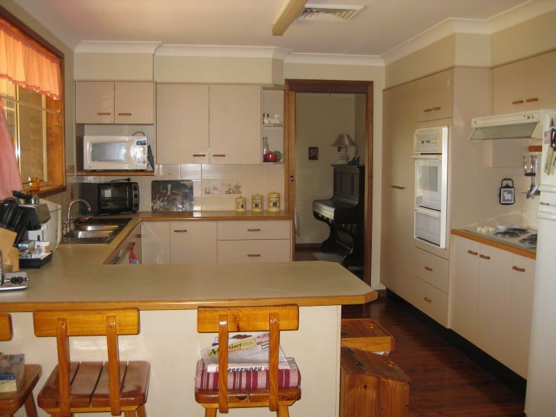 2a Mackellar Street, Cessnock NSW 2325