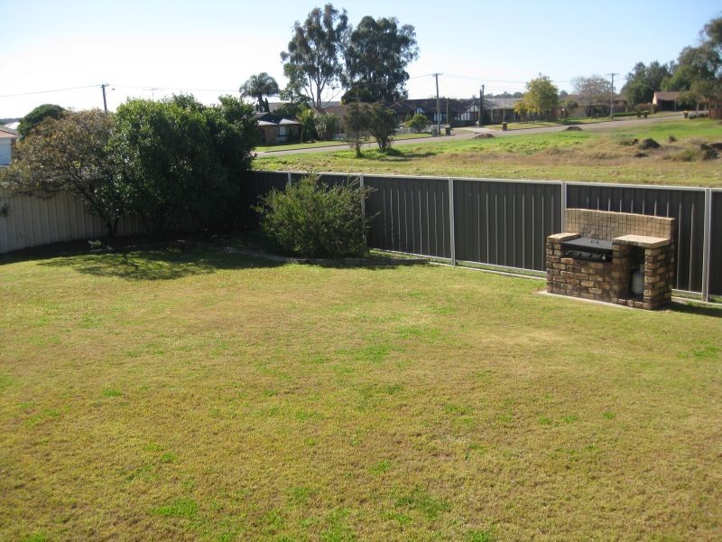 2a Mackellar Street, Cessnock NSW 2325