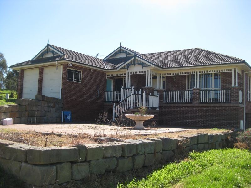 211 Elderslie Road, Elderslie NSW 2335