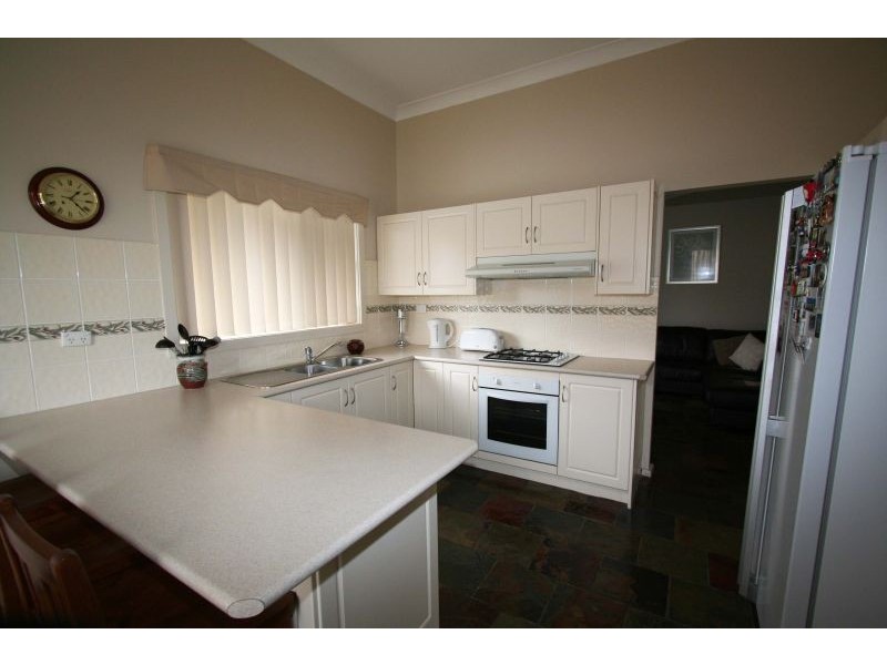 50 Mount View Road, Cessnock NSW 2325