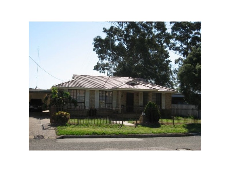 20 Charlton Street, Cessnock NSW 2325