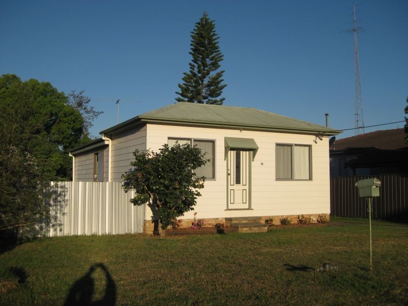 16 Blackwood Avenue, Cessnock NSW 2325