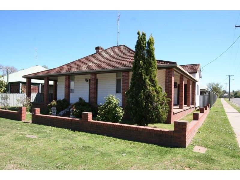 15 Dudley Street, Cessnock NSW 2325