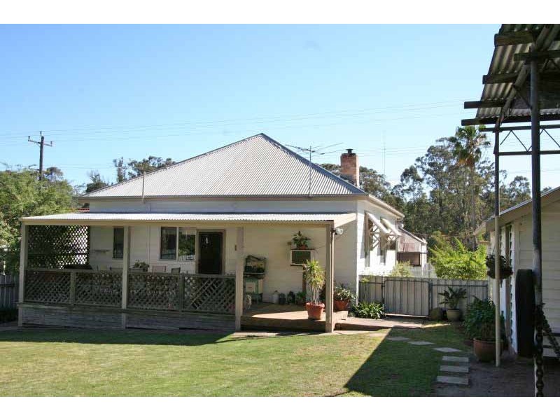 1 Ellalong Road, Pelton NSW 2325