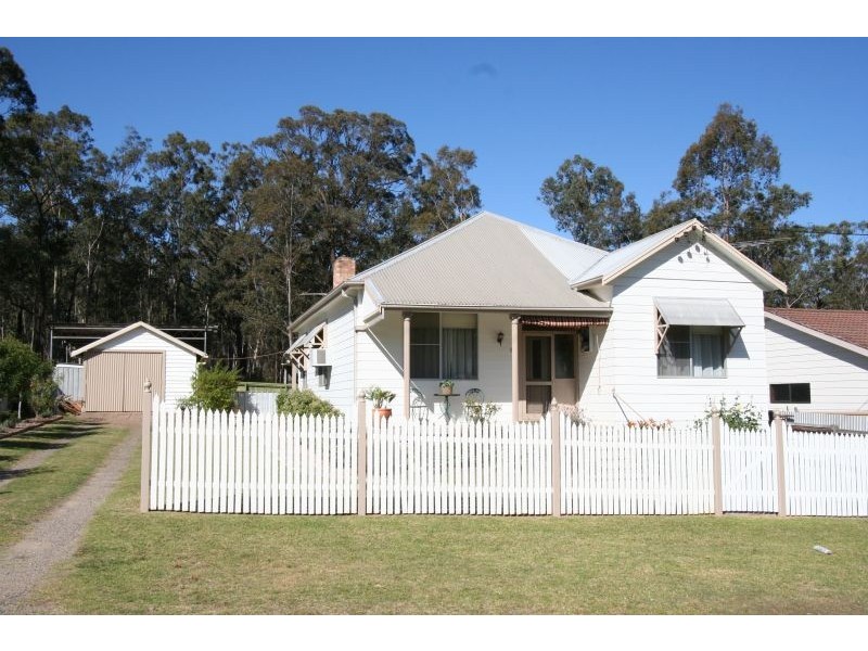 1 Ellalong Road, Pelton NSW 2325