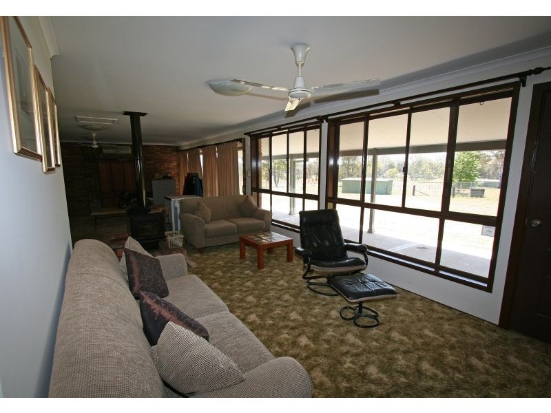 44 Heaton Road, Quorrobolong NSW 2325