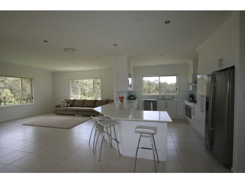 9 Merewether Close, North Rothbury NSW 2335