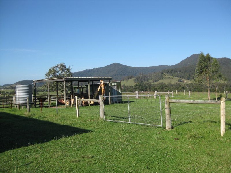 192 Gills Road, Brunkerville NSW 2323