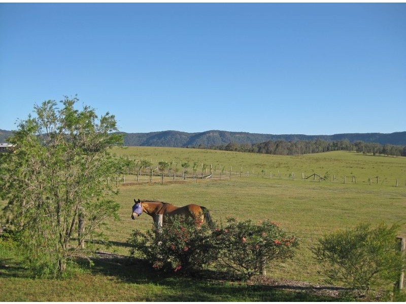 155 Barraba Lane, Quorrobolong NSW 2325