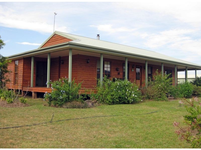155 Barraba Lane, Quorrobolong NSW 2325