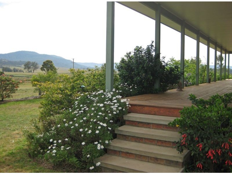 155 Barraba Lane, Quorrobolong NSW 2325