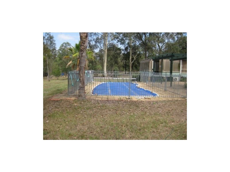 112 Tuckers Lane, Rothbury NSW 2320