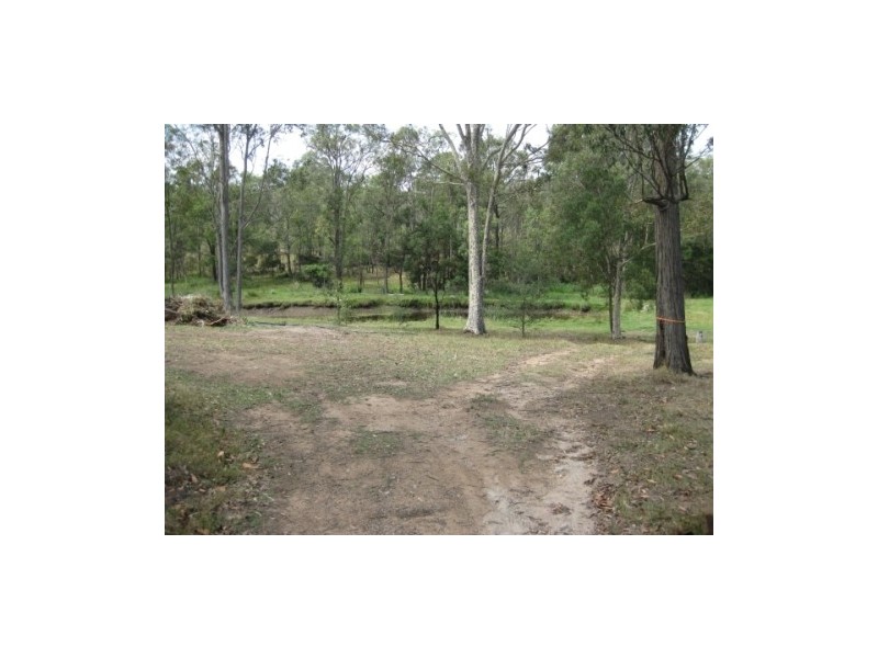 112 Tuckers Lane, Rothbury NSW 2320