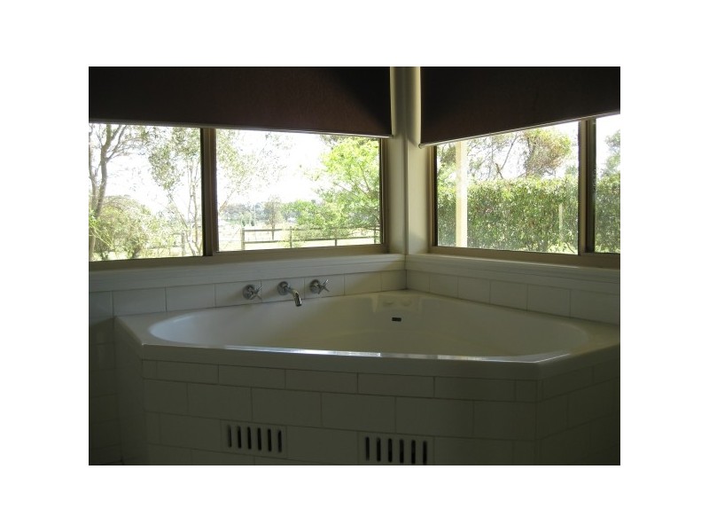 1 Valley View Place, Nulkaba NSW 2325