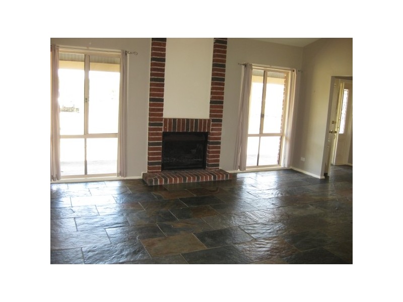 1 Valley View Place, Nulkaba NSW 2325