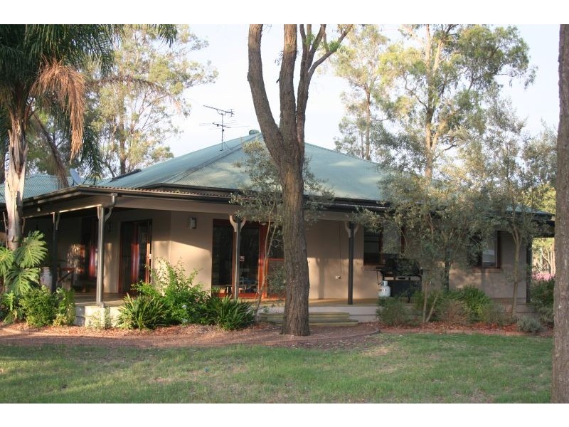 8 Tallowood Drive, Nulkaba NSW 2325