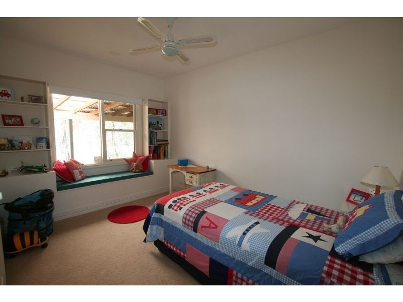 8 Tallowood Drive, Nulkaba NSW 2325