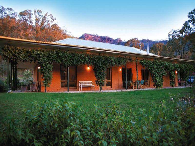 187 Wollombi Road, Broke NSW 2330