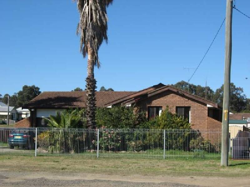14 Colliery Street, Aberdare NSW 2325