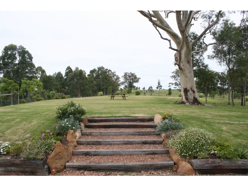 141 Camp Road, Lovedale NSW 2325