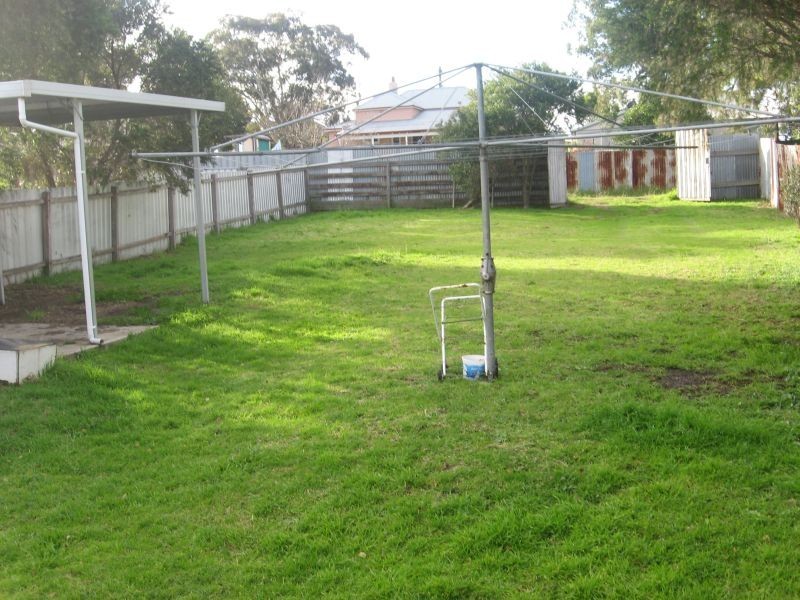 8 Rawson Street, Cessnock NSW 2325