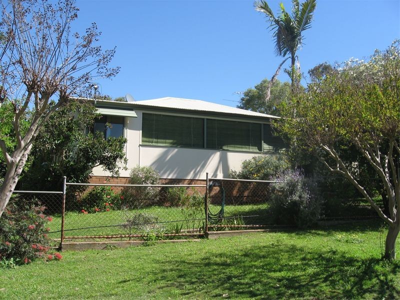 4  Thomas Street, North Rothbury NSW 2335