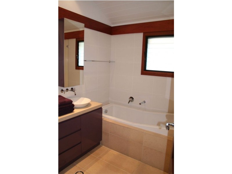 2 Mahogany Private Road, Rothbury NSW 2320