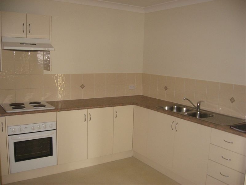 3/8  Sports Avenue, Cessnock NSW 2325