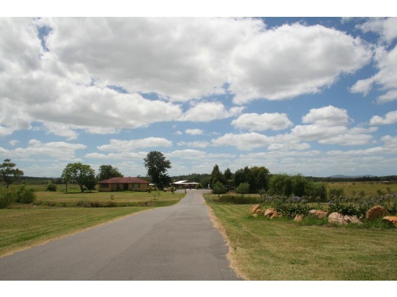 100  Wine Country Drive, Nulkaba NSW 2325