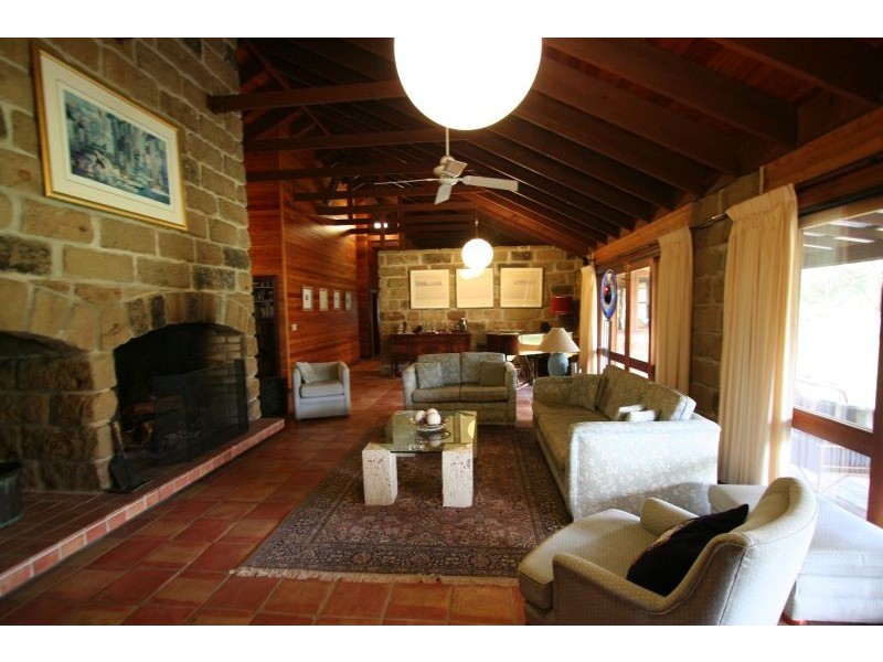 72 Gillards Lane, Pokolbin NSW 2320