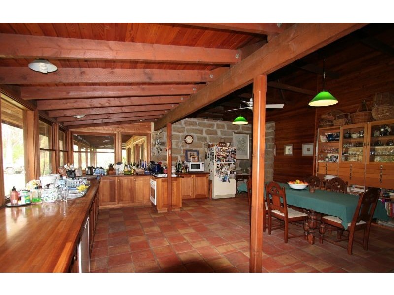 72 Gillards Lane, Pokolbin NSW 2320