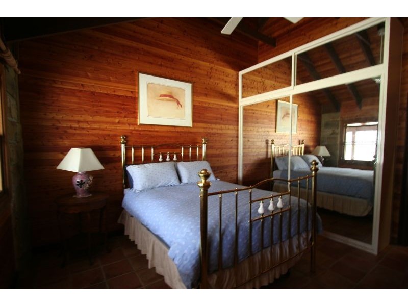 72 Gillards Lane, Pokolbin NSW 2320