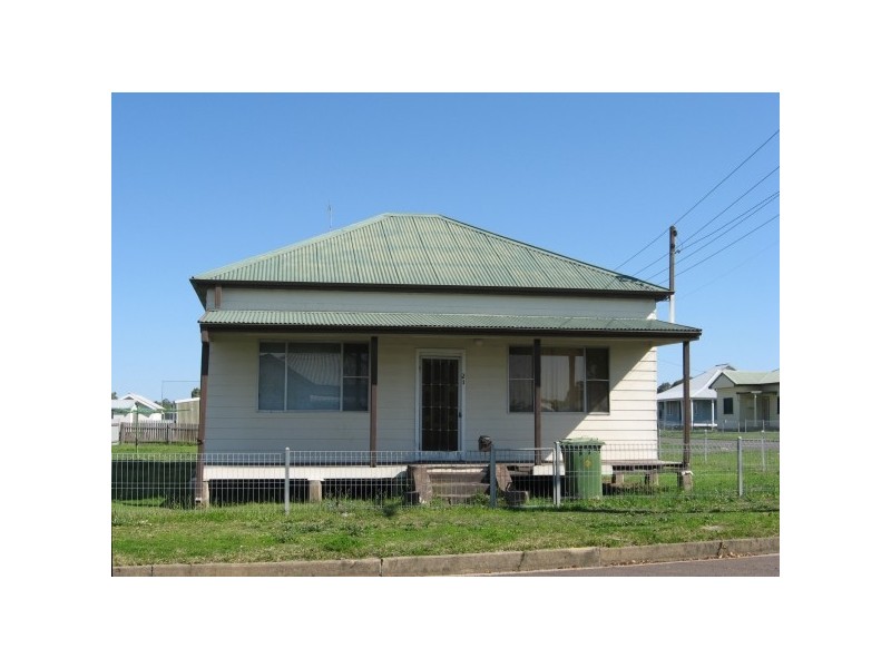 21  Jefferies Streeet, Cessnock NSW 2325